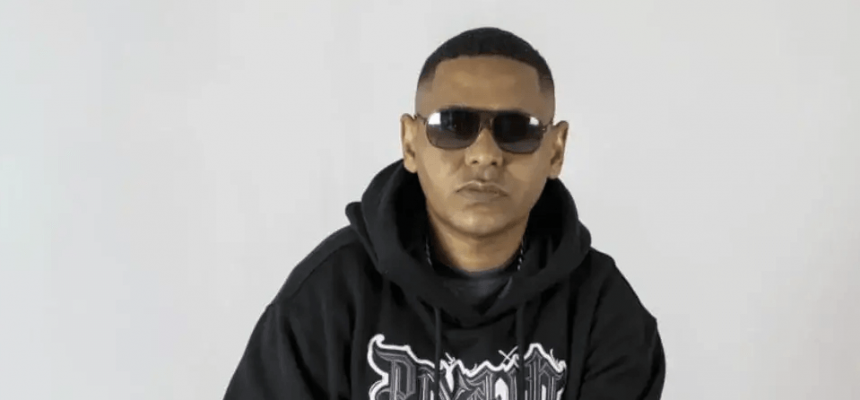 Adriel Bicho Solto em sessão fotográfica,